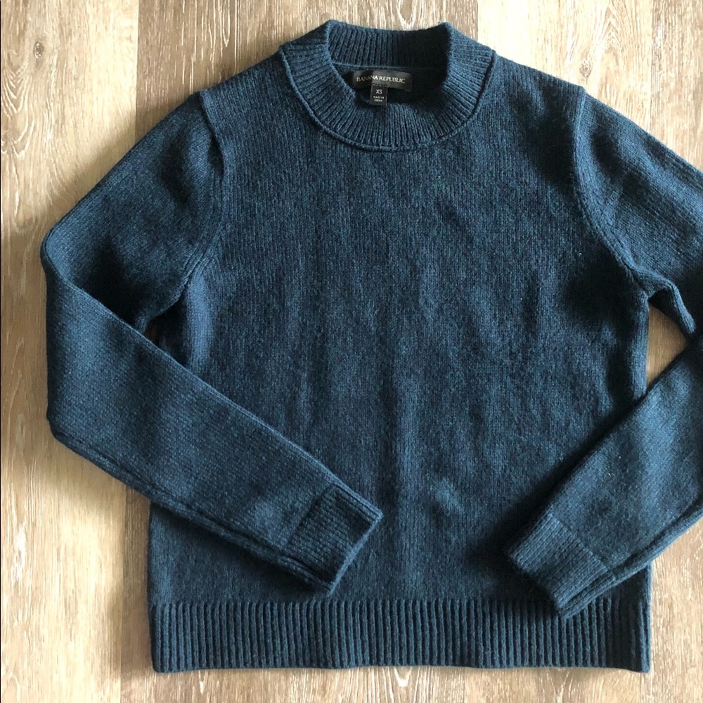 Banana Republic Cotton-Blend Crew Neck Sweater